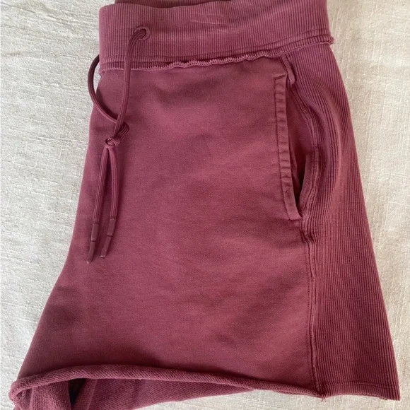 Women's Casual Burgundy Shorts - Picture 6 of 6